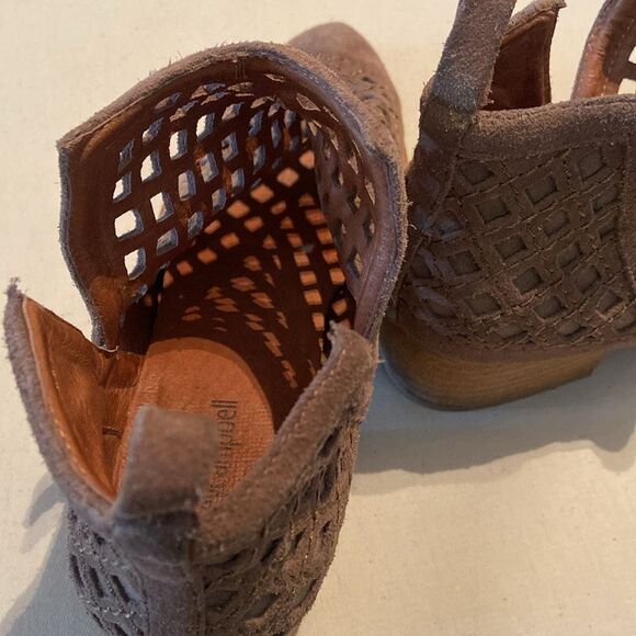 JEFFREY CAMPBELL Taggart Cutout Suede Leather Bootie Women's size 8.5 - Picture 7 of 11